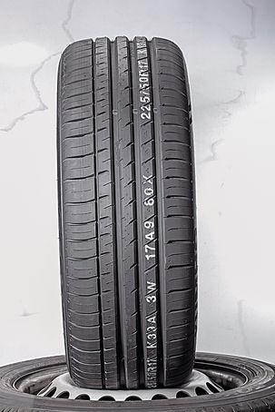 Kumho Ecsta LE Sport KU 39